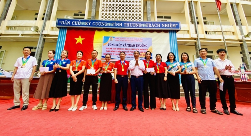Công đoàn trường THPT Lê Hữu Trác: Sôi nổi giải Thể thao chào mừng Ngày giải phóng Miền Nam thống nhất đất nước 30/4; ngày Quốc tế Lao động 1/5 và Tháng Công nhân năm 2024  